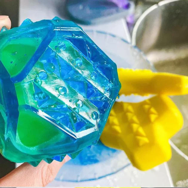 Water-Filling & Freezing Dog Chew Toy, TPR Material, Shark/Bone/Hexagon Shapes for Teething & Cooling - Image 5
