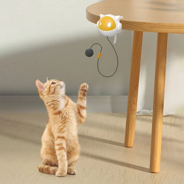 White Electric Cat Toy with Replaceable Hair Ball, Clip-on for 1 - 4m Desktop, Powered by 2AAA Batteries - Image 3